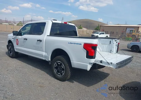 2023 Ford F-150 Lightning Pro from USA, damaged, VIN 1FTVW1ELXPWG33562